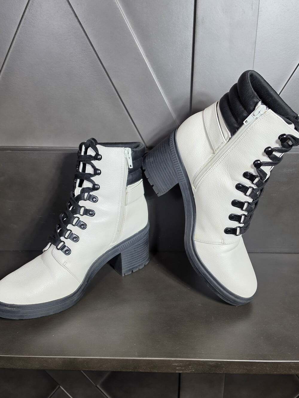 Mix No 6 White and Black Lace-Up Ankle Combat Boots Womens 8 Faux Leather Moto